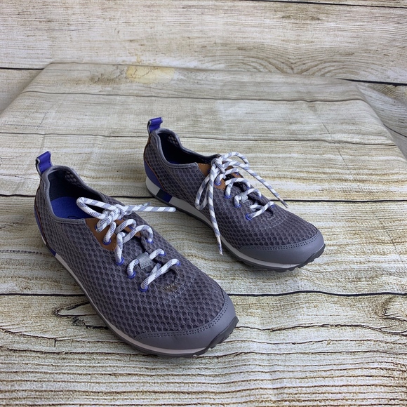 clarks outdoor shoes